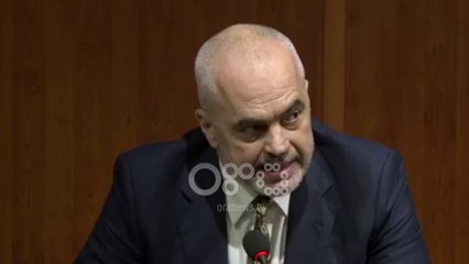 Ora News - Studenti-Ramës: Imagjino Merkel me meme në Instagram. Kryeministri: S'të jap llogari ty