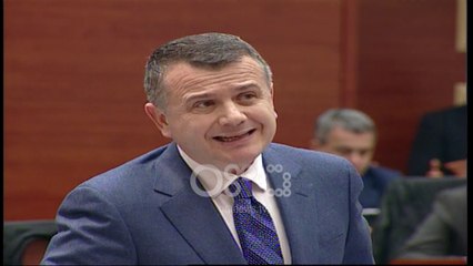 Ora News - Goditi Ramën me vezë, PS kallzim penal ndaj deputetit demokrat