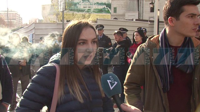 OPOZITA PROTESTON PERPARA PARLAMENTIT - News, Lajme - Kanali 7