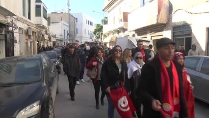 Tunus'ta Öğretmenlerden Maaş Protestosu