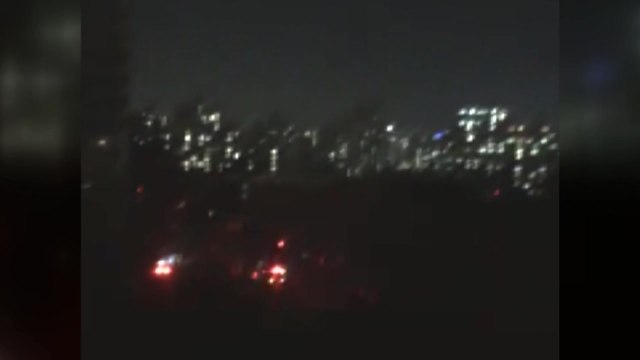 강남 아파트 대규모 정전...교통 사고 잇따라 / YTN