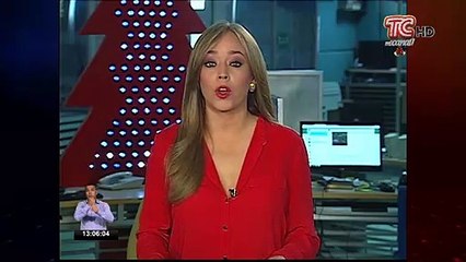 VIDEO: un policía se enfrentó a delincuente tras el robo de un carro en Guayaquil