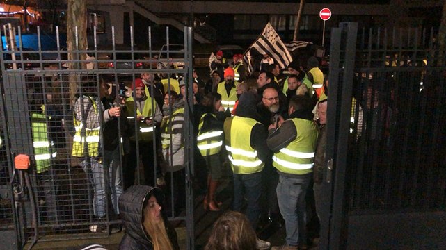 Les Gilets jaunes s’invitent au commissariat de Lorient