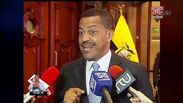 Reacciones por aprobación de transitoria en Ley de comunicación