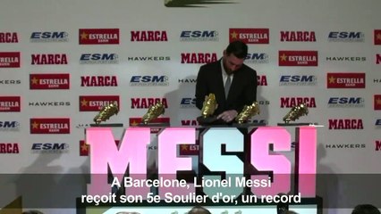 Football/Barcelone: Messi reçoit son 5e Soulier d'or, un record