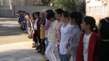 Savaşın çocukları yaşıtlarından halay öğreniyor - HATAY