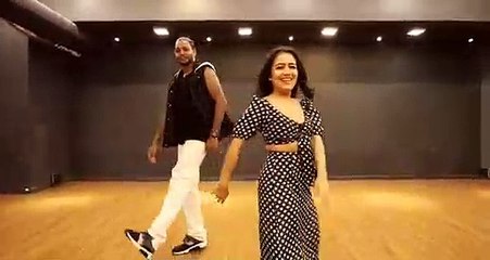 AANKH MAREY  NEHA KAKKAR dances to her own song  Melvin Louis