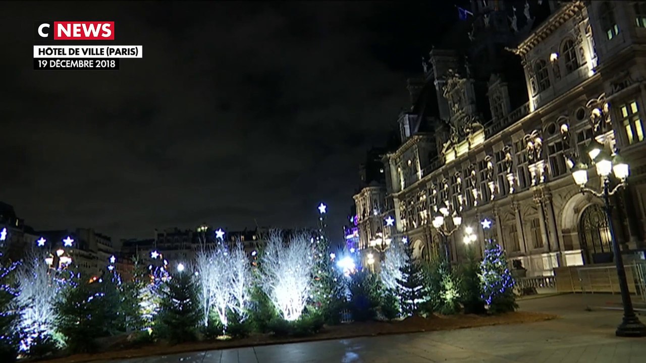 Le marché de Noël de l’Hôtel de Ville de Paris ouvre enfin