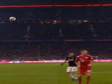 لقطة: الدوري الألماني: غولاتشي حارس لايبزيغ يحرم كيميش وبايرن ميونيخ هدفًا مؤكّدًا
