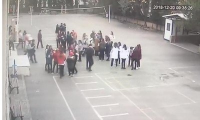 Öğrenci, deprem esnasında baygınlık geçirdi
