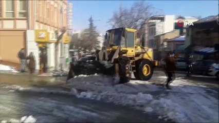 Download Video: Malkara'da Kar Yağışı Yerini Güneşli Havaya Bıraktı