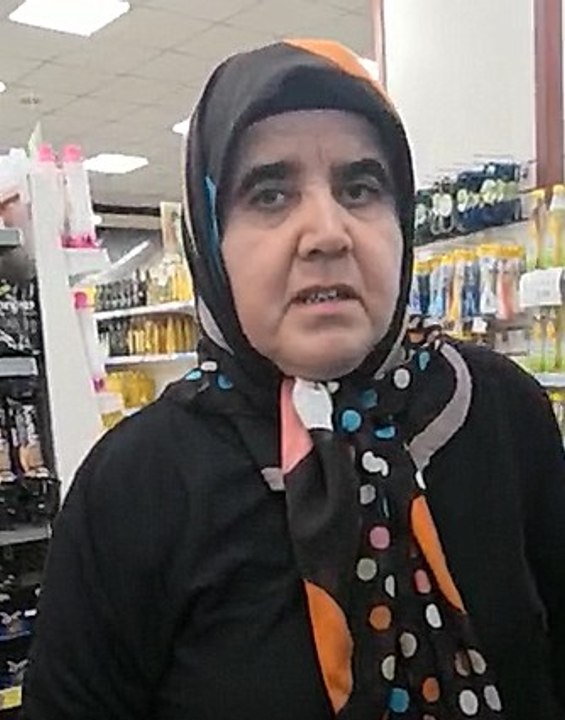 Maaş ödeyemeyen market devi çalışanlara makbuz verdi