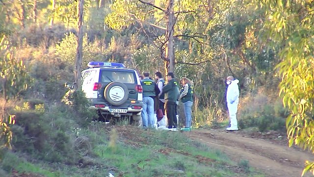 La Guardia Civil halla una manta y enseres personales de Laura Luelmo