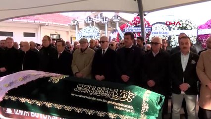 İzmir Ertuğrul Özkök'ün Annesi Son Yolculuğuna Uğurlandı