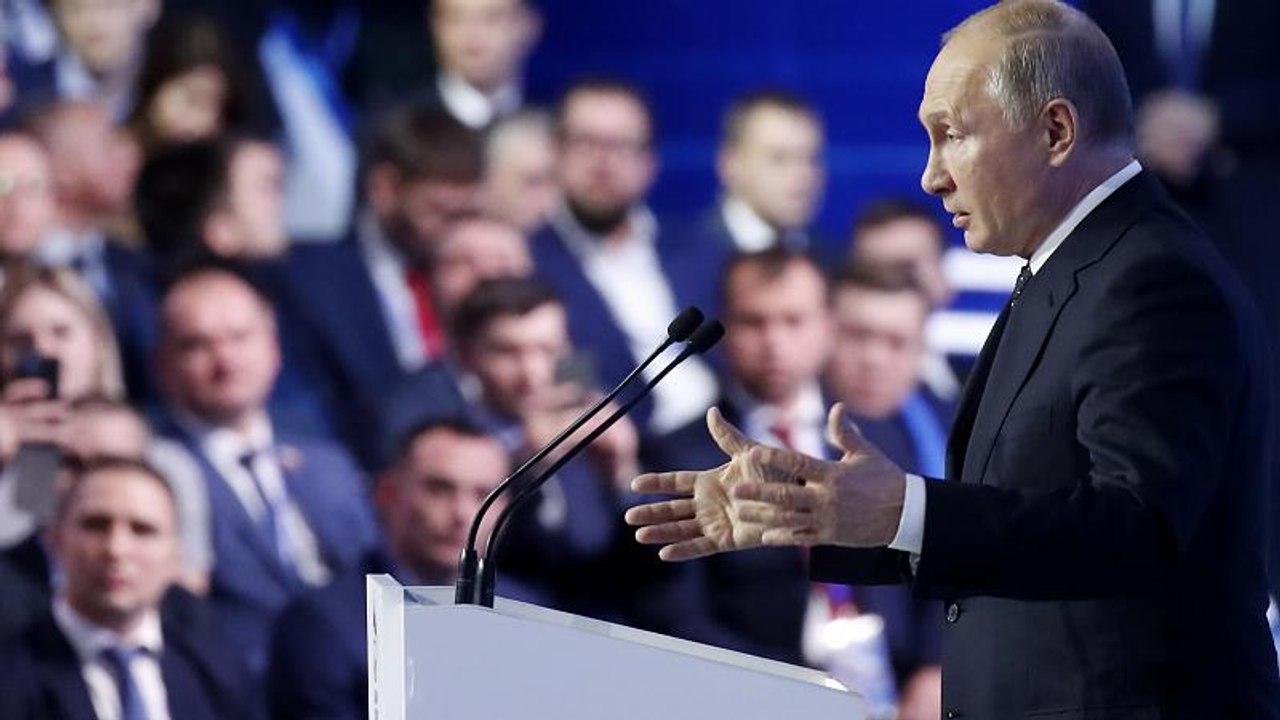 Главное из ежегодной пресс-конференции Владимир...