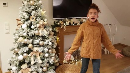 Sarreguemines : Clara chante Noël à la télé locale