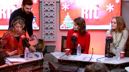 Laetitia Casta et Lily-Rose Depp dans A La Bonne Heure !