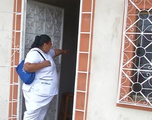 Antisociales encierran en un dormitorio a una familia mientras les roba algunos enseres