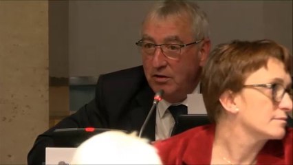 Michel BACHELARD -  Amendement au programme de modernisation des bâtiments d'élevage