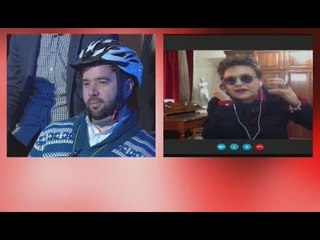 Ora News - Shkrimtarja Buda jep arsyen: Pse studenti mban kaskën në kokë