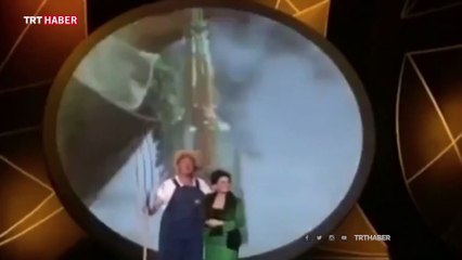 Trump tarım yasasını imzalayacağını dans videosu ile duyurdu