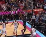 Wade throws down monster jam against Rockets