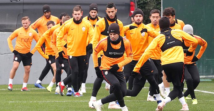 Galatasaray'da Garry Rodrigues ve Sinan Gümüş Takımla Çalışmalara Başladı