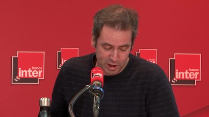 Les gilets jaunes font l'amour sur le rond-point - Tanguy Pastureau maltraite l'info
