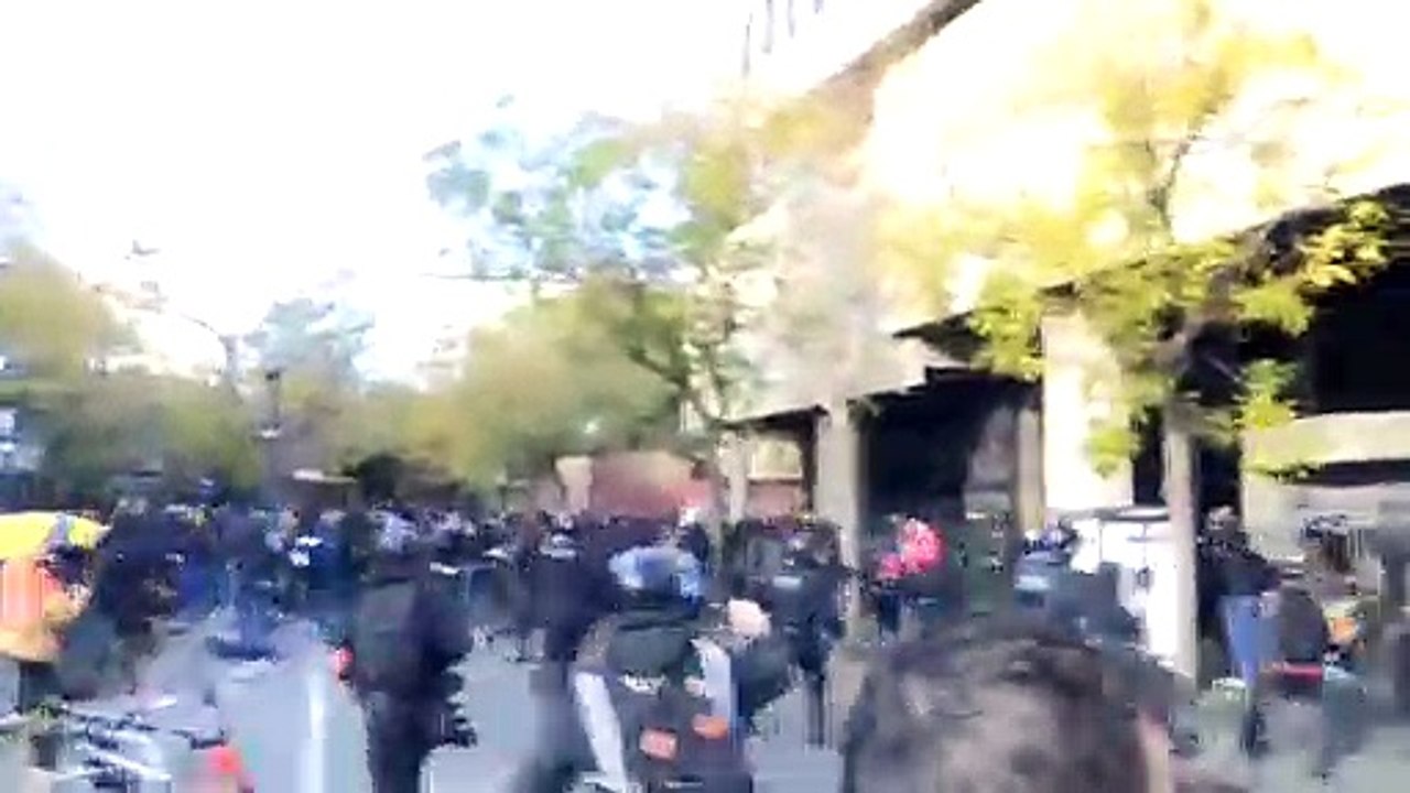 İspanya karşıtı gösteriler Barselona'da hayatı...