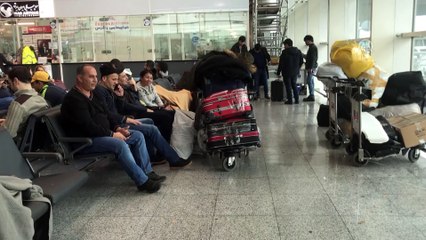 Bilet alamayan Kolombiyalı dansçılar havalimanında bekliyor - İSTANBUL