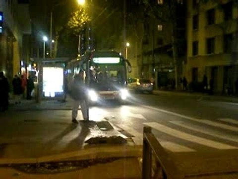 Irisbus Cristalis ETB18 à Thiers-Lafayette