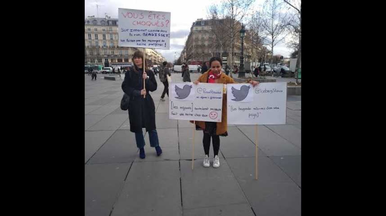 Des pancartes racistes en plein Paris mais pour la bonne cause