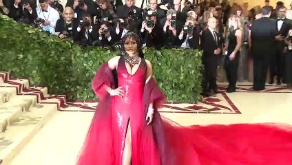 Nicki Minaj SERIOUSLY CONSIDERING Having Babies With FELON Boyfriend!