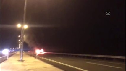 Yabancı Uyruklu Turistleri Taşıyan Araç Seyir Halindeyken Yandı