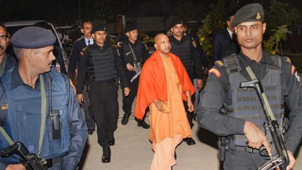 CM Yogi directs trauma centre officials to take action for woman pleading for help | OneIndia News