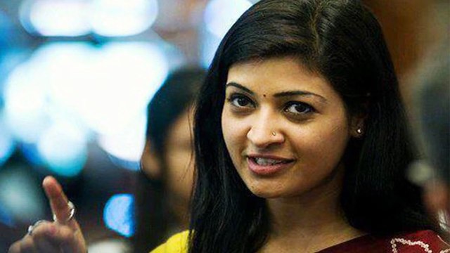 Alka Lamba कौन है, जानें AAP MLA की Political Journey | Alka Lamba Biography | वनइंडिया हिंदी