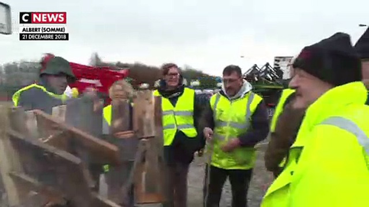 Un réveillon sur le rond-point pour les gilets jaunes