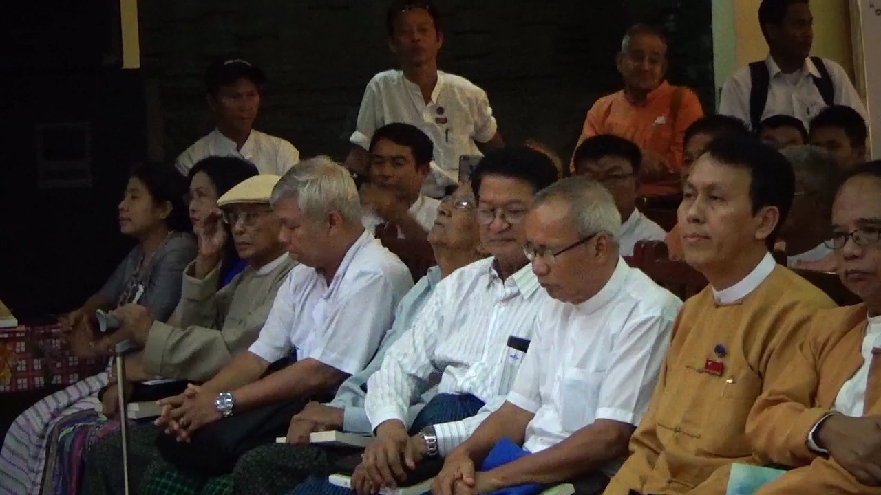 အ႐ုိးပံုေပၚမွာ ဂူဗိမာန္မေဆာက္လိုသူ (သို႔မဟုတ္) ဦးၾကည္ေမာင္