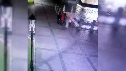 Bankta buldukları çantayı alan İranlı şüpheliler yakalandı - İSTANBUL