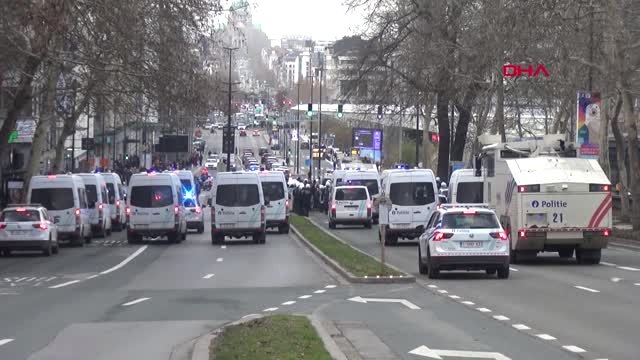 Dha Dış - 80 Göstericiye Karşı, 500'e Yakın Polis, 40 Polis Aracı, 2 Toma ve Helikopterle Tedbir