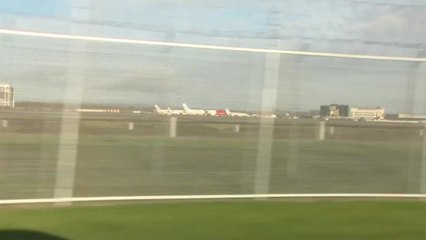 英 경찰 "개트윅 공항 마비 부른 '드론' 용의자 2명 체포" / YTN