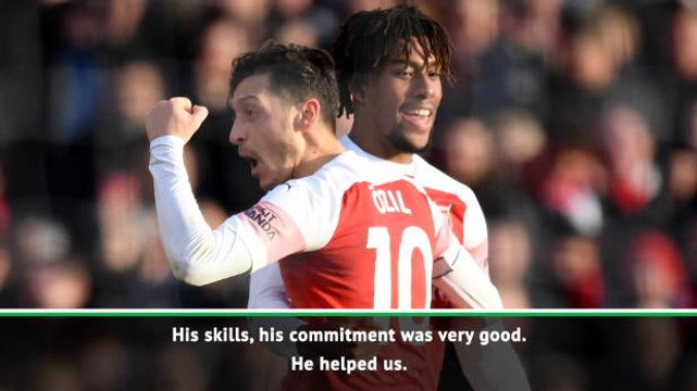 Emery hails Ozil's 'good response'