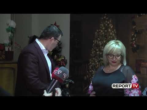Report Tv - Deputeti Alket Hyseni shpërndan dhurata për fëmijët me aftësi të kufizuar