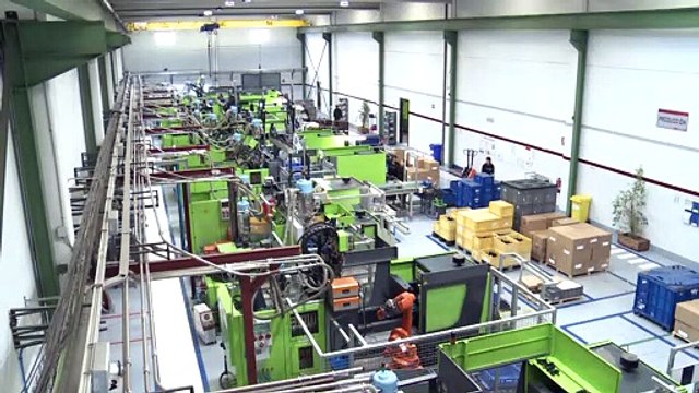 Novatec, dedicada a la fabricación de piezas de iluminación del automóvil, pyme del año en Valencia