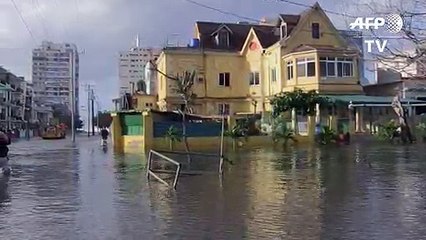 فيضانات في عدد من أحياء هافانا بعد رياح عاتية