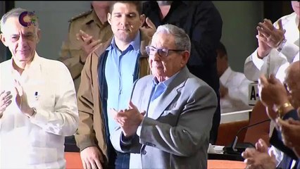 Cuba aprueba proyecto de Constitución que reconoce mercado