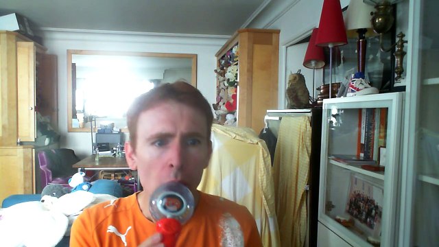 Wiwi égratigne bain de mousse de Thomas Pradeau