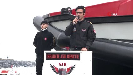 Türkiye'nin Sivil Amaçlı Arama Kurtarma Botu "Barbaros" Denize İndirildi