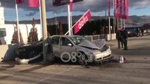 Ora News - Përplaset me makinën e parkuar, në gjendje të rëndë 28-vjeçari në Korçë
