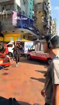 Un Hongkongais spécialiste de la crypto-monnaie jette 20 000 euros en billets depuis le haut d’un immeuble